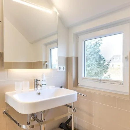 Appartement C-haus Carola, App 13 *